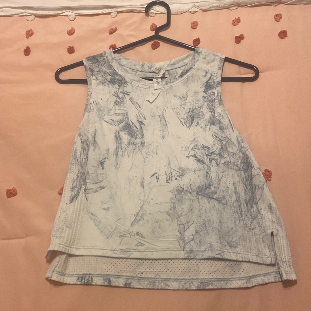 NWOT train to be tank shibori size xs